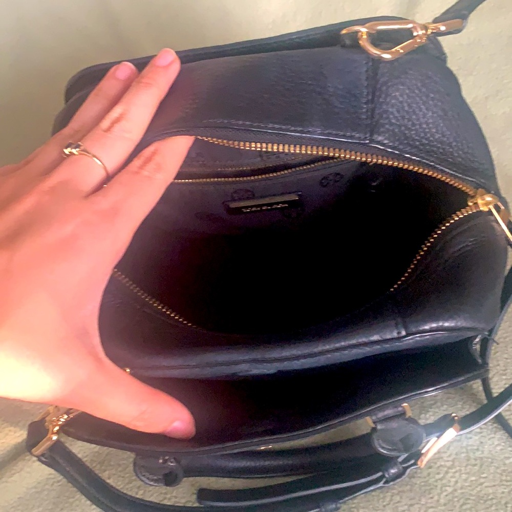 Tory Burch leather black crossbody bag - Picture 2 of 3